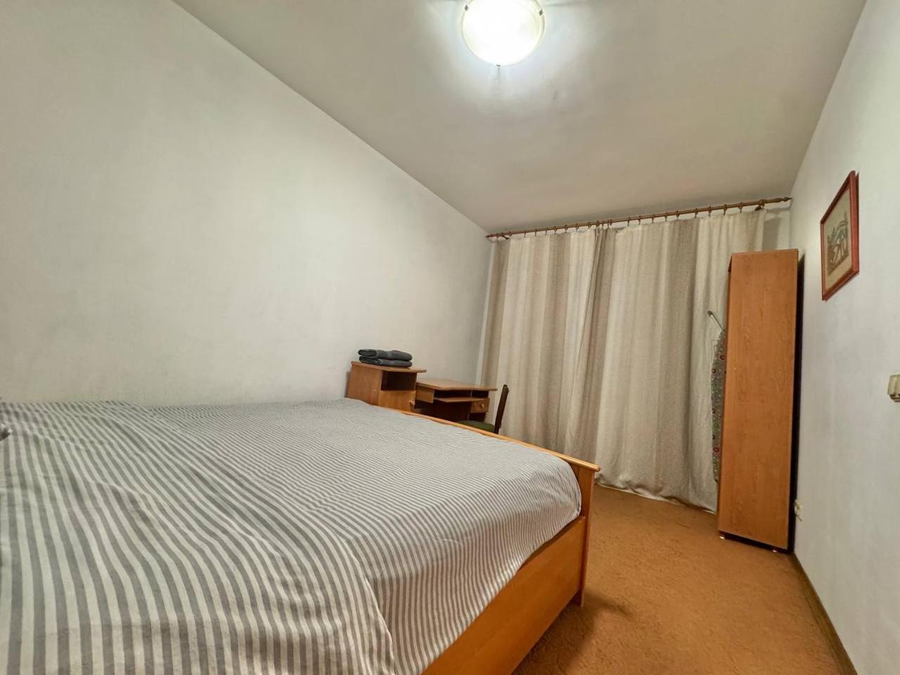 Apartment з 2-ма кімнатами в 5 хвилинах від м. печерська Kyiv